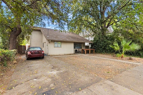 Photo of 818 W 1st Street, Chico, CA 95928 (MLS # SN26202704)
