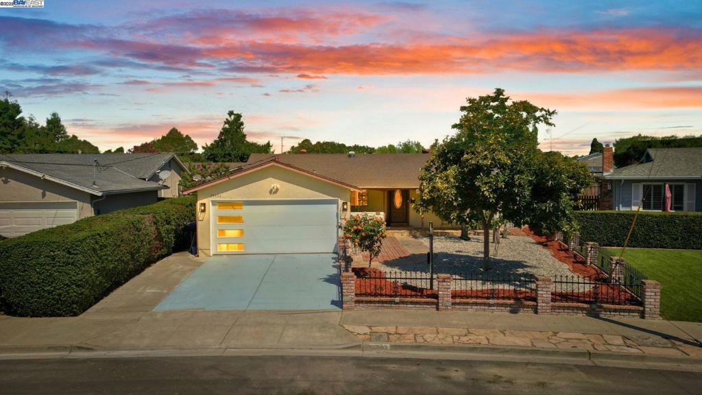 35922 Rosewood Dr