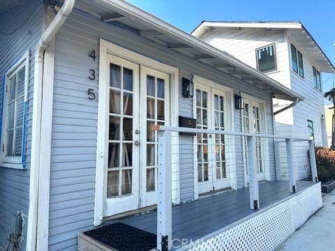 Photo of 435 8th Street, Hermosa Beach, CA 90254 (MLS # SB26105558)