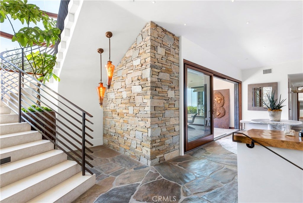 86 Emerald Bay