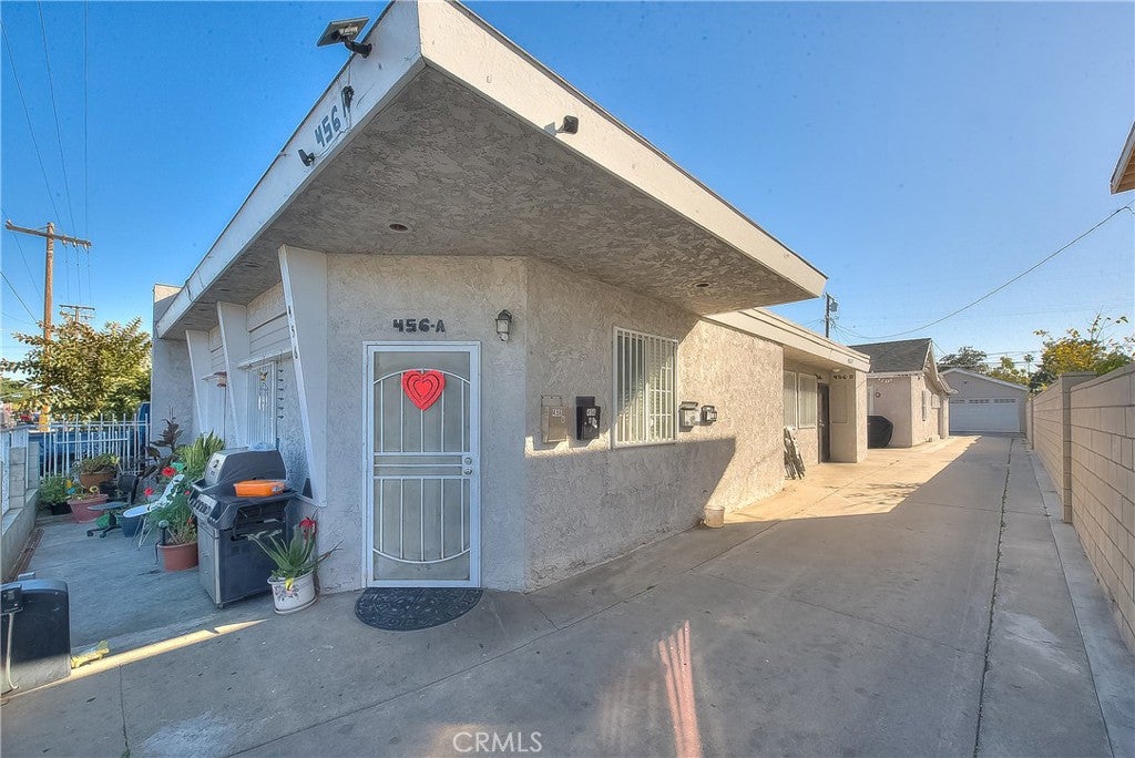 456 E Market