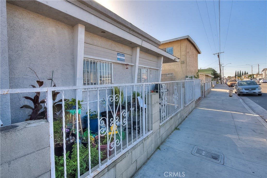 456 E Market