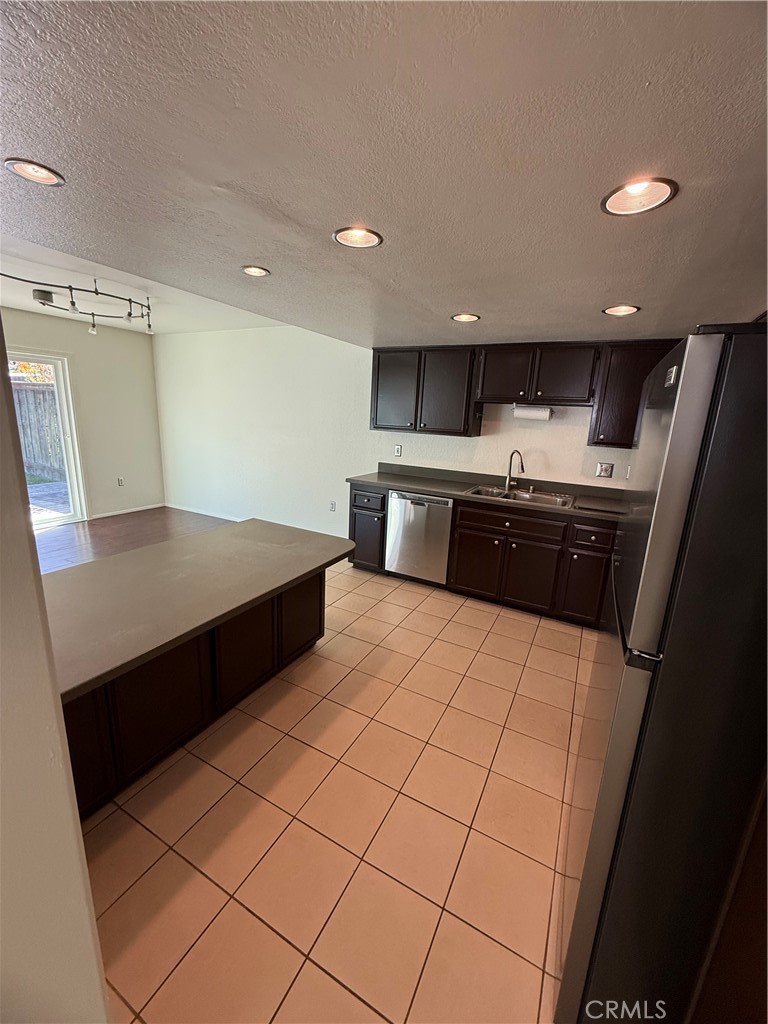 La Costa - Residential Lease