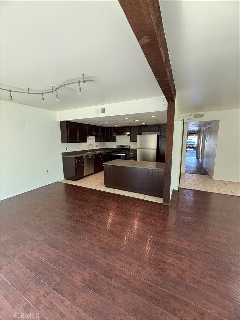 La Costa - Residential Lease