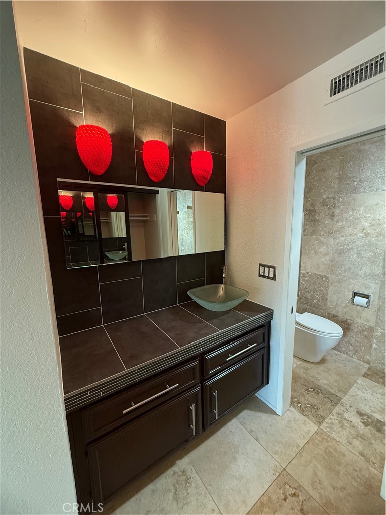 La Costa - Residential Lease