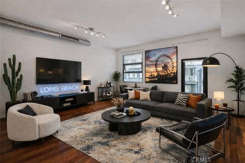 Photo of 133 The Promenade N #426, Long Beach, CA 90802 (MLS # SB25246926)