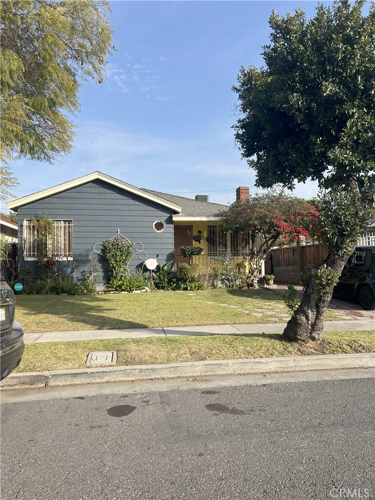 Wonderful property in a desirable area of South Gate, tree lined street, close to mayor fwys, stores, ...
2 well sized bedrooms , updtated Kitchen, updated bathroom, good size living room, dining area , central A/C system, private backyard , front porch , 2 car garage, PERMITTED RECREATIONAL ROOM 12X15 =180 sqft. attached to garage ready for your buyers to do an ADU. Toilet and shower inside the garage are unpermitted.
Beautiful property. All offers will be subject to interior inspection. Property will be delivered vacant. Seller is cooperating.