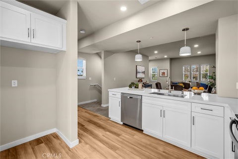 Tiny photo for 202 E 14th Street #3, Long Beach, CA 90813 (MLS # PW26225560)