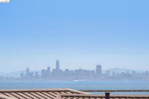 Tiny photo for 16 Sea Star Ct, Richmond, CA 94801 (MLS # 41137316)