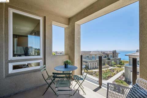 Tiny photo for 16 Sea Star Ct, Richmond, CA 94801 (MLS # 41137316)