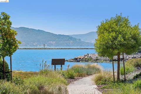 Tiny photo for 16 Sea Star Ct, Richmond, CA 94801 (MLS # 41137316)