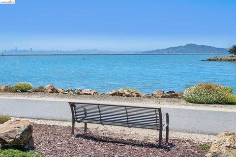 Tiny photo for 16 Sea Star Ct, Richmond, CA 94801 (MLS # 41137316)