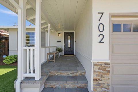 Photo of 702 Fiesta Drive, San Mateo, CA 94403 (MLS # ML82047403)