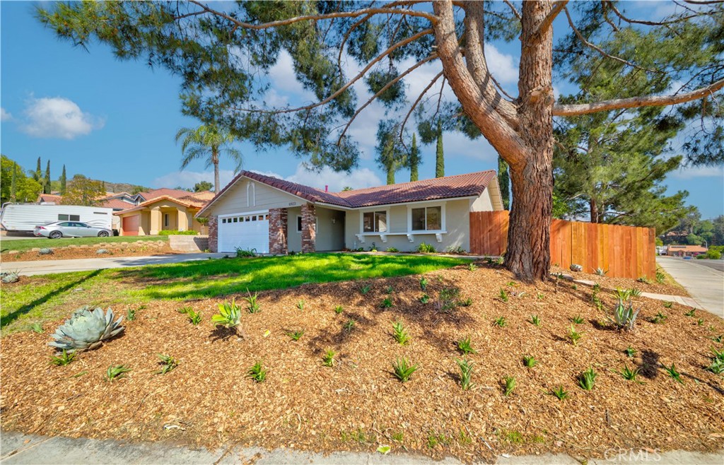 6923 Sundown Drive