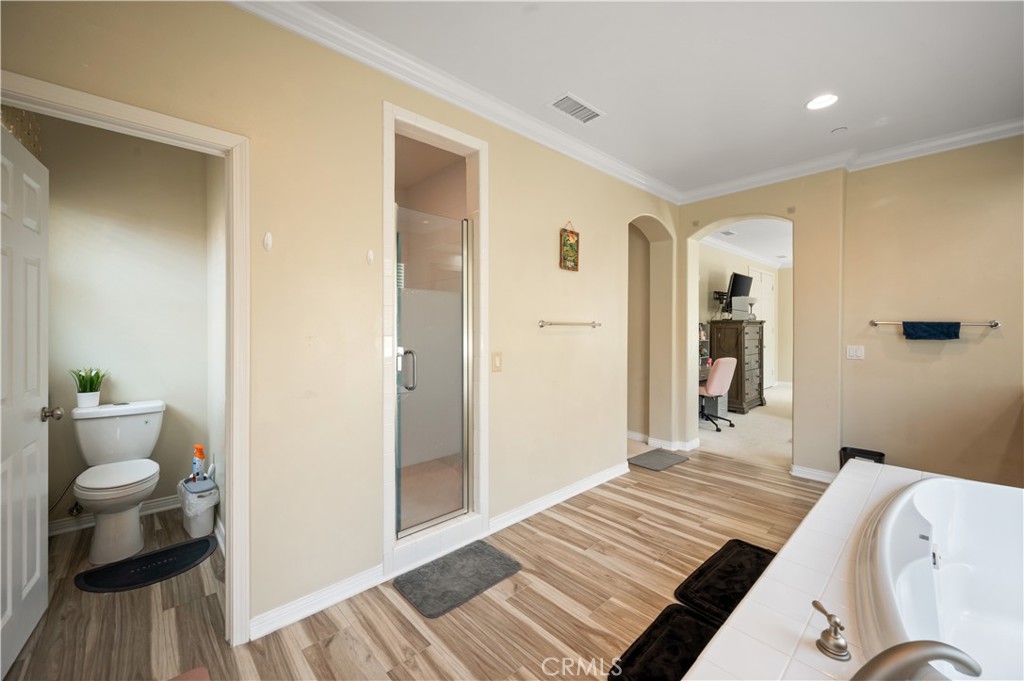 Emerald Point (469) - Residential