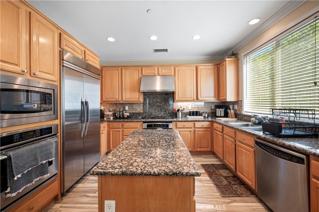 Emerald Point (469) - Residential