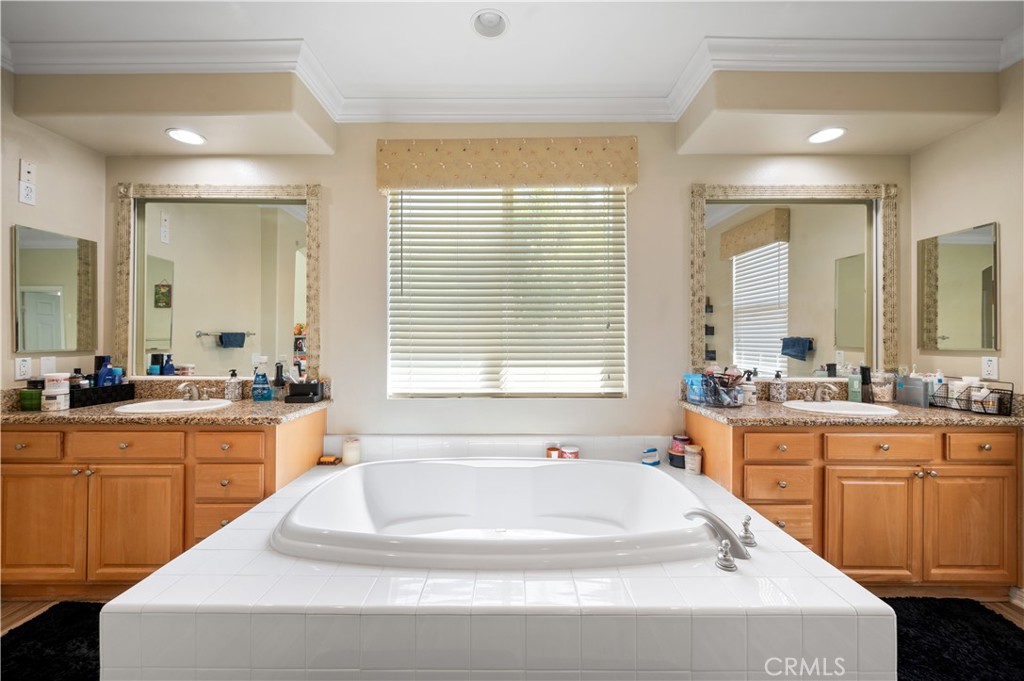 Emerald Point (469) - Residential