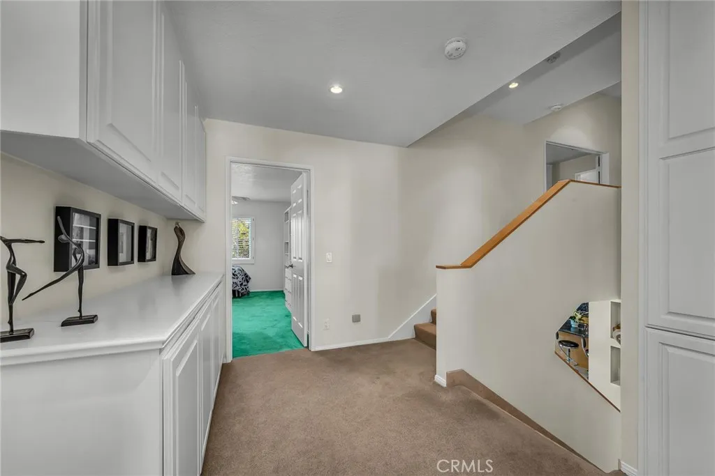 West Hills, California 91307, United States, 4 Bedrooms Bedrooms, ,3 BathroomsBathrooms,Residential,Active,241884