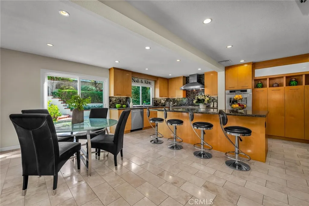 West Hills, California 91307, United States, 4 Bedrooms Bedrooms, ,3 BathroomsBathrooms,Residential,Active,241884