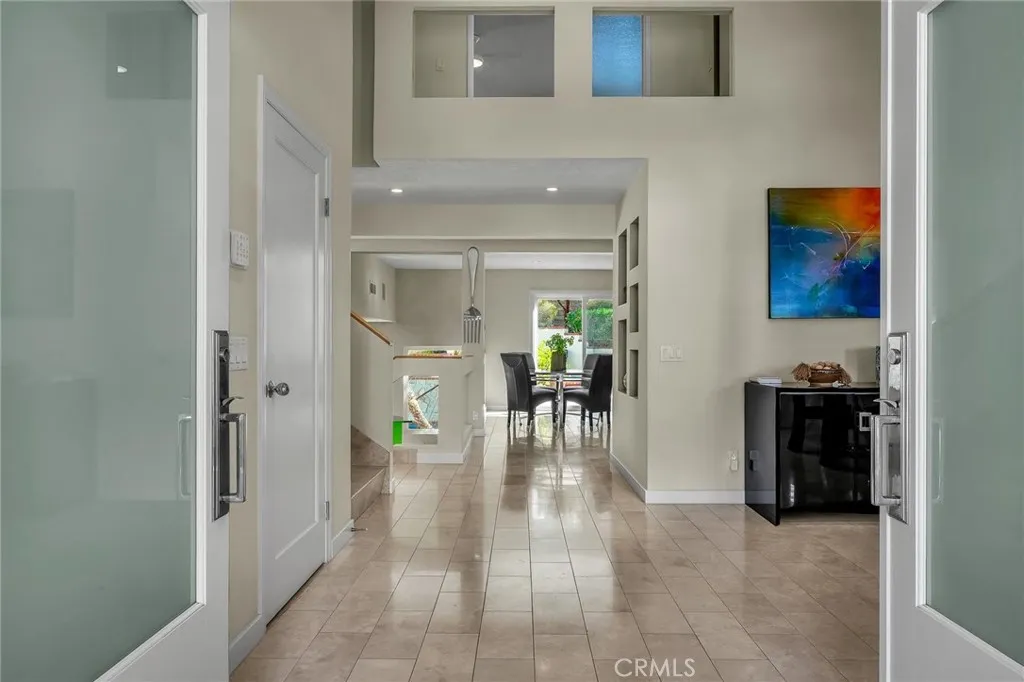 West Hills, California 91307, United States, 4 Bedrooms Bedrooms, ,3 BathroomsBathrooms,Residential,Active,241884