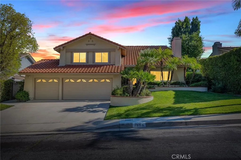 West Hills, California 91307, United States, 4 Bedrooms Bedrooms, ,3 BathroomsBathrooms,Residential,Active,241884