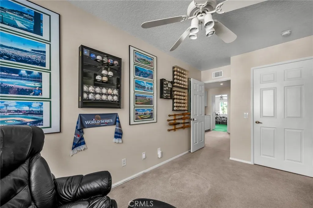 West Hills, California 91307, United States, 4 Bedrooms Bedrooms, ,3 BathroomsBathrooms,Residential,Active,241884