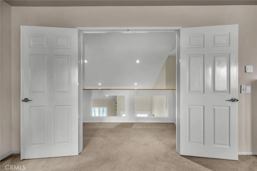 West Hills, California 91307, United States, 4 Bedrooms Bedrooms, ,3 BathroomsBathrooms,Residential,Active,241884