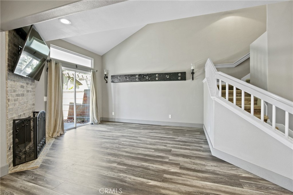8116 E Oak Ridge