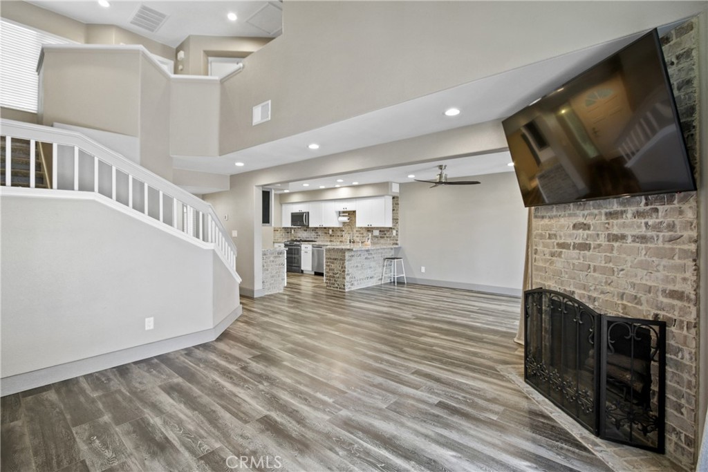 8116 E Oak Ridge