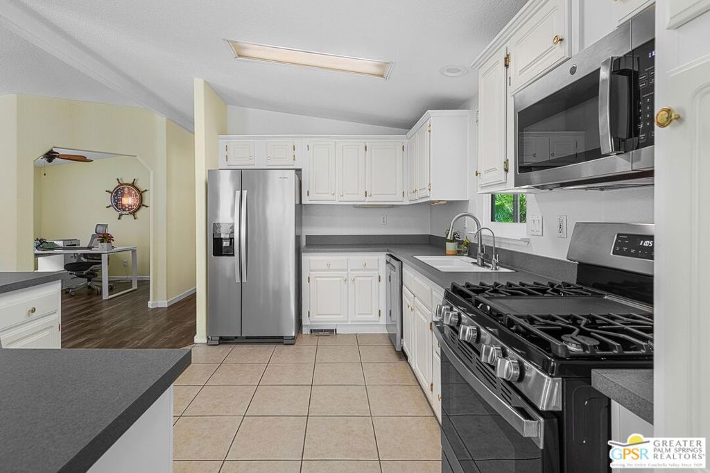 The Canyon - Manufactured In Park