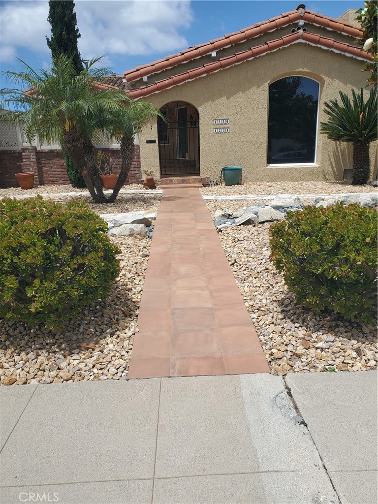 1229 Acacia