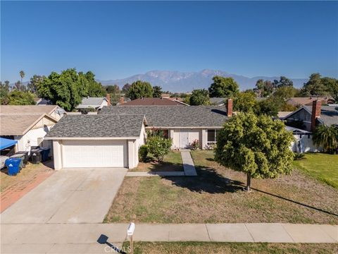 Photo of 1557 E Cherry Hill St, Ontario, CA 91761 (MLS # IV25243777)