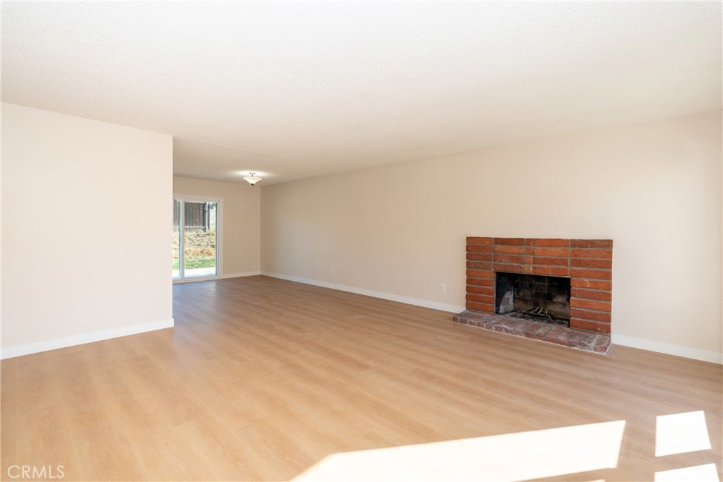 1557 E Cherry Hill