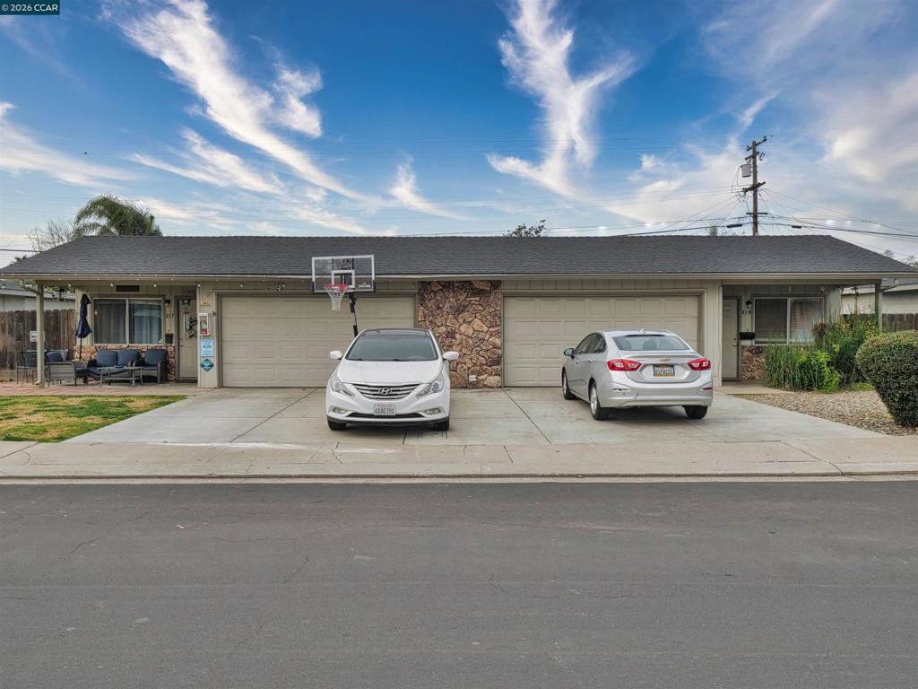 209 Kingston Lane