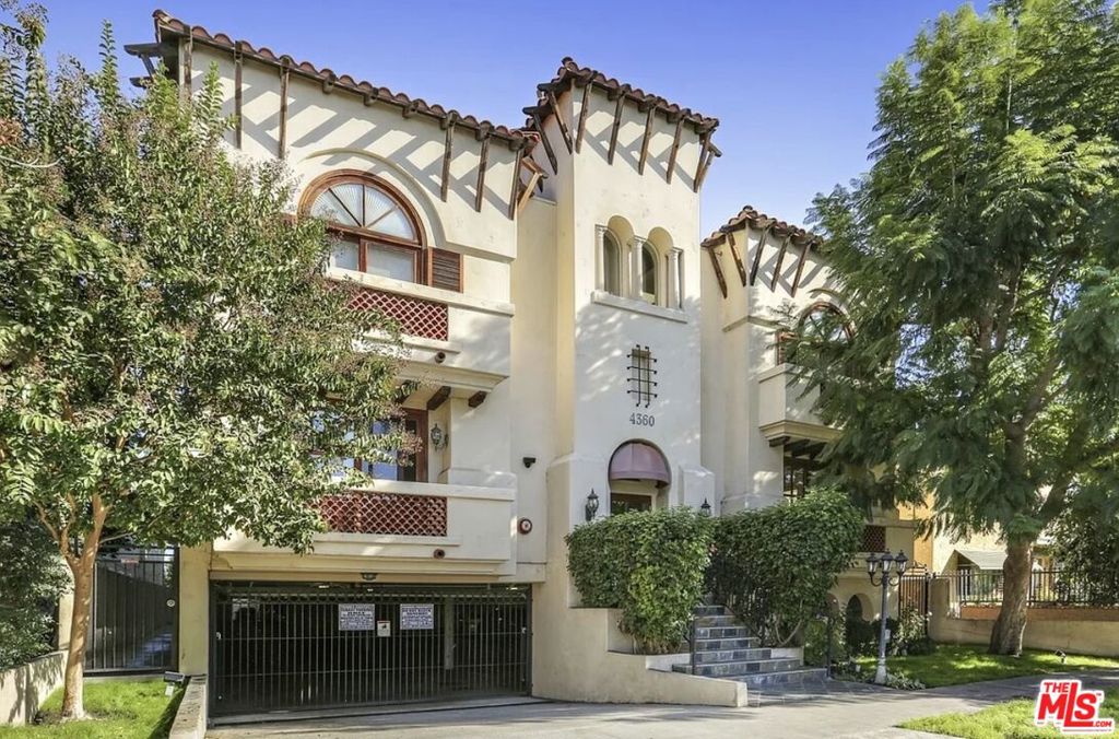 4360 Ventura Canyon Avenue 7
