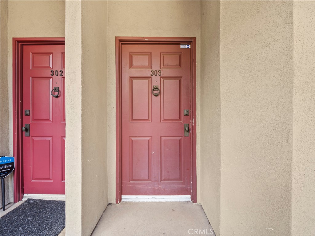 4301 Fulton Avenue 303