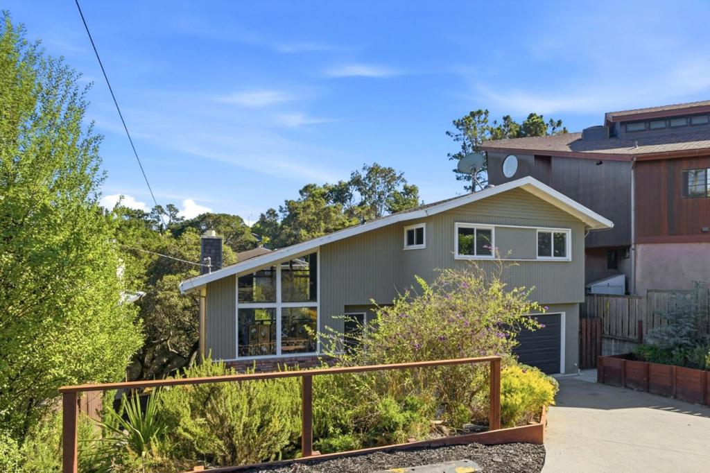 3204 Upper Lock Avenue
