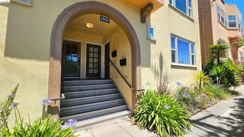 1901 Parker St Unit 3, Berkeley, CA 94704 - MLS#: 41138572