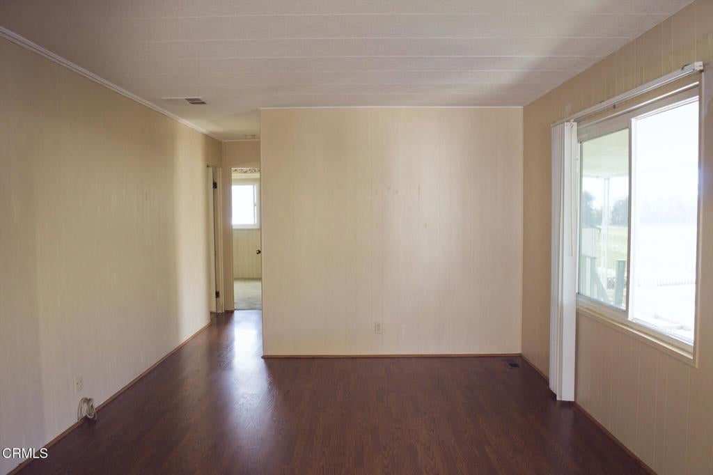 1150 Ventura Boulevard 90