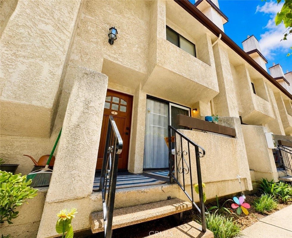 543 W Stocker Street 5, Glendale CA 91202