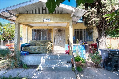 Photo of 9621 Defiance Avenue, Los Angeles, CA 90002 (MLS # PW26147616)