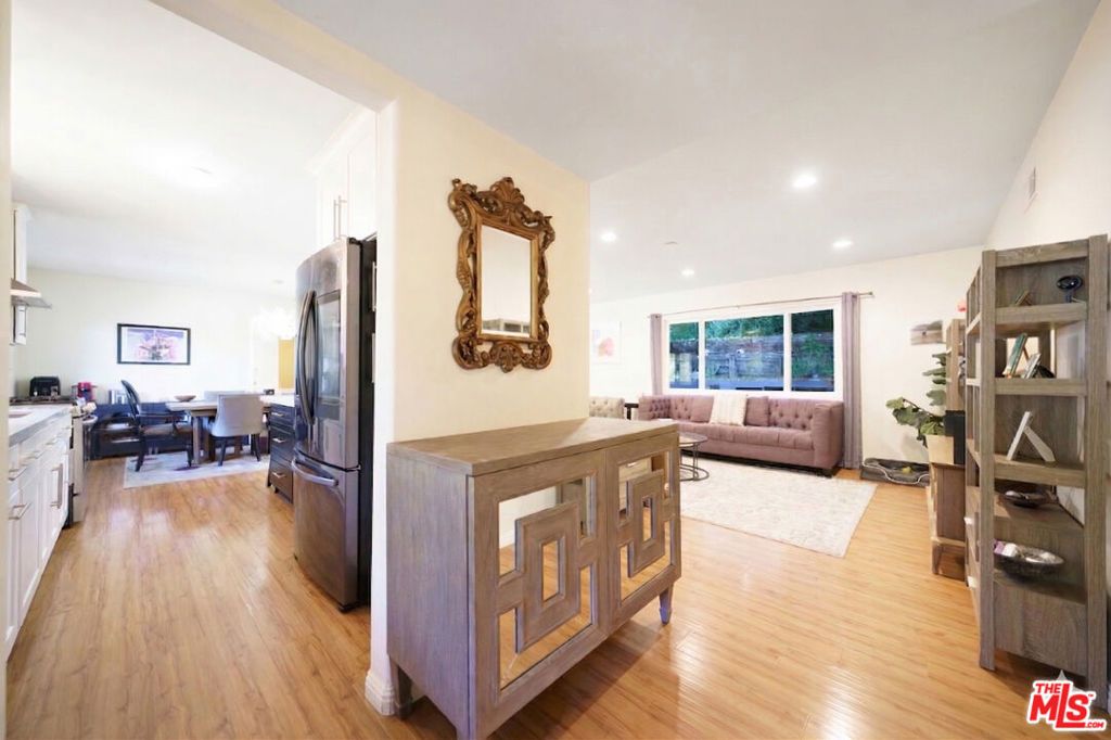 Photo of 5532 Ocean View Boulevard, La Canada Flintridge, CA 91011 (MLS # 26667753)