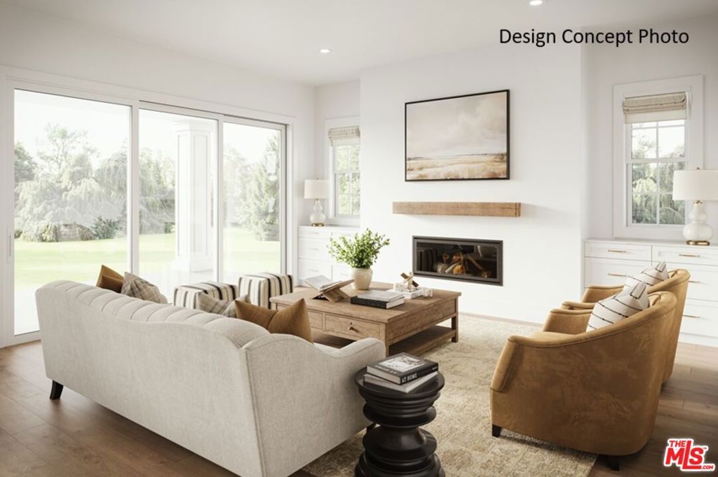 Photo of 911 Yale Street, Santa Monica, CA 90403 (MLS # 25599801)