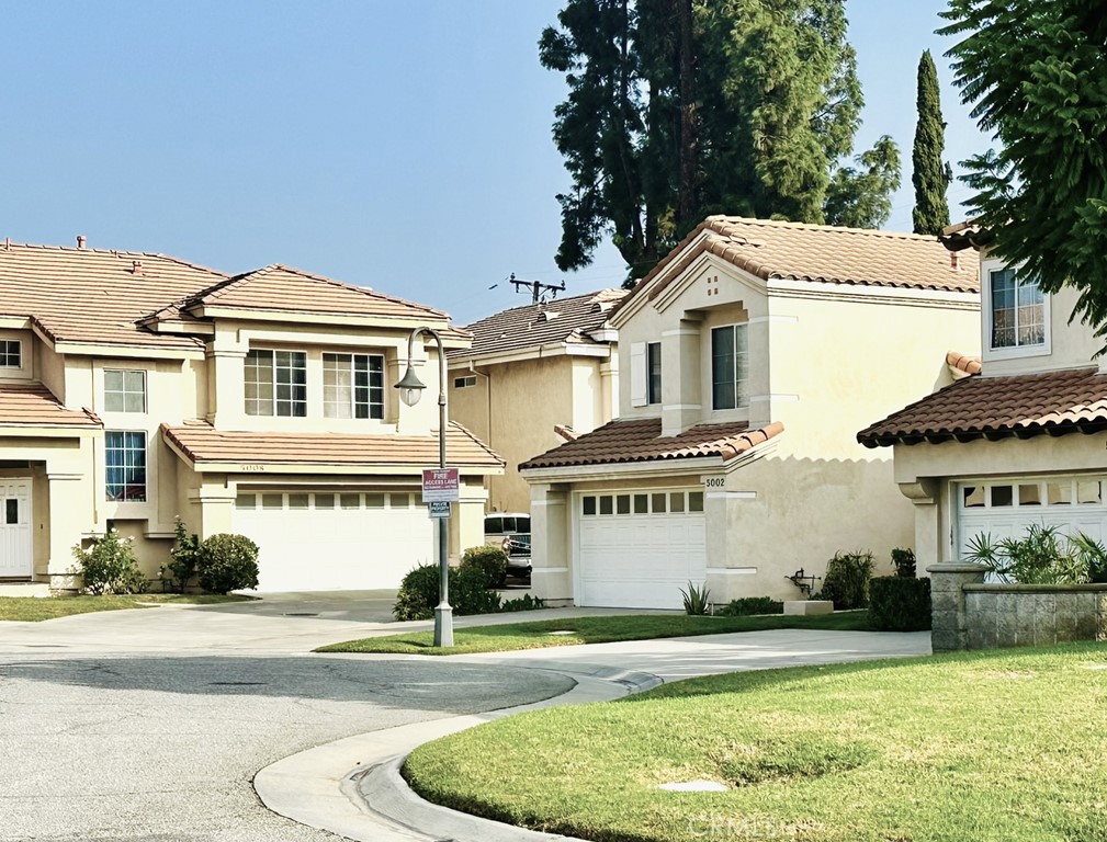 5002 Glickman Avenue