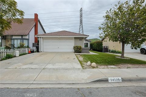 14125 Green Vista Fontana CA 92337