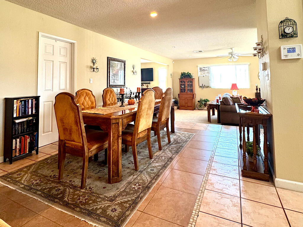 Vista Del Valle - Residential