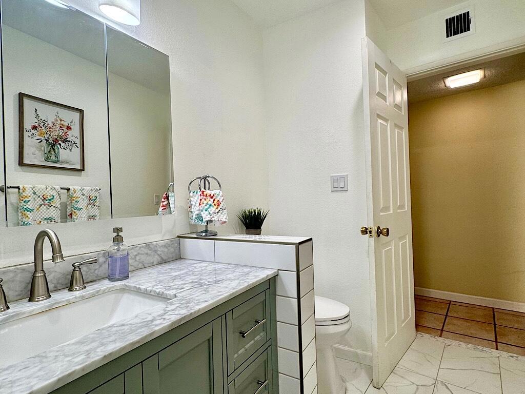 Vista Del Valle - Residential