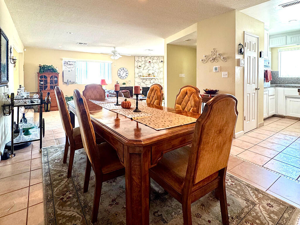 Vista Del Valle - Residential