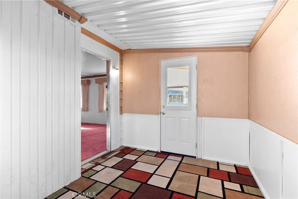 1701 61 S Thornburg Street 61