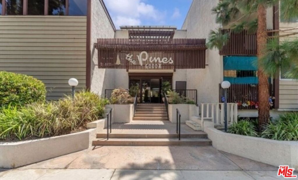 6000 Canterbury Drive D309, Culver City CA 90230